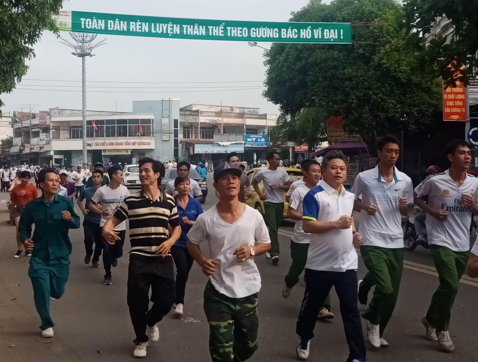 Ngày chạy Olympic vì sức khỏe toàn dân huyện Krông Ana năm 2019