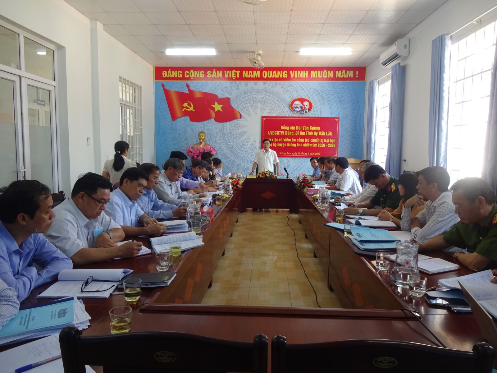 Kiểm tra công tác chuẩn bị Đại hội tại Huyện ủy Krông Ana