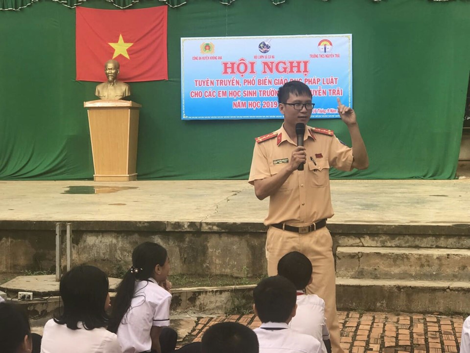 Hội nghị tuyên truyền pháp luật năm 2019 tại trường THCS Nguyễn Trãi, xã Ea Na, huyện Krông Ana.