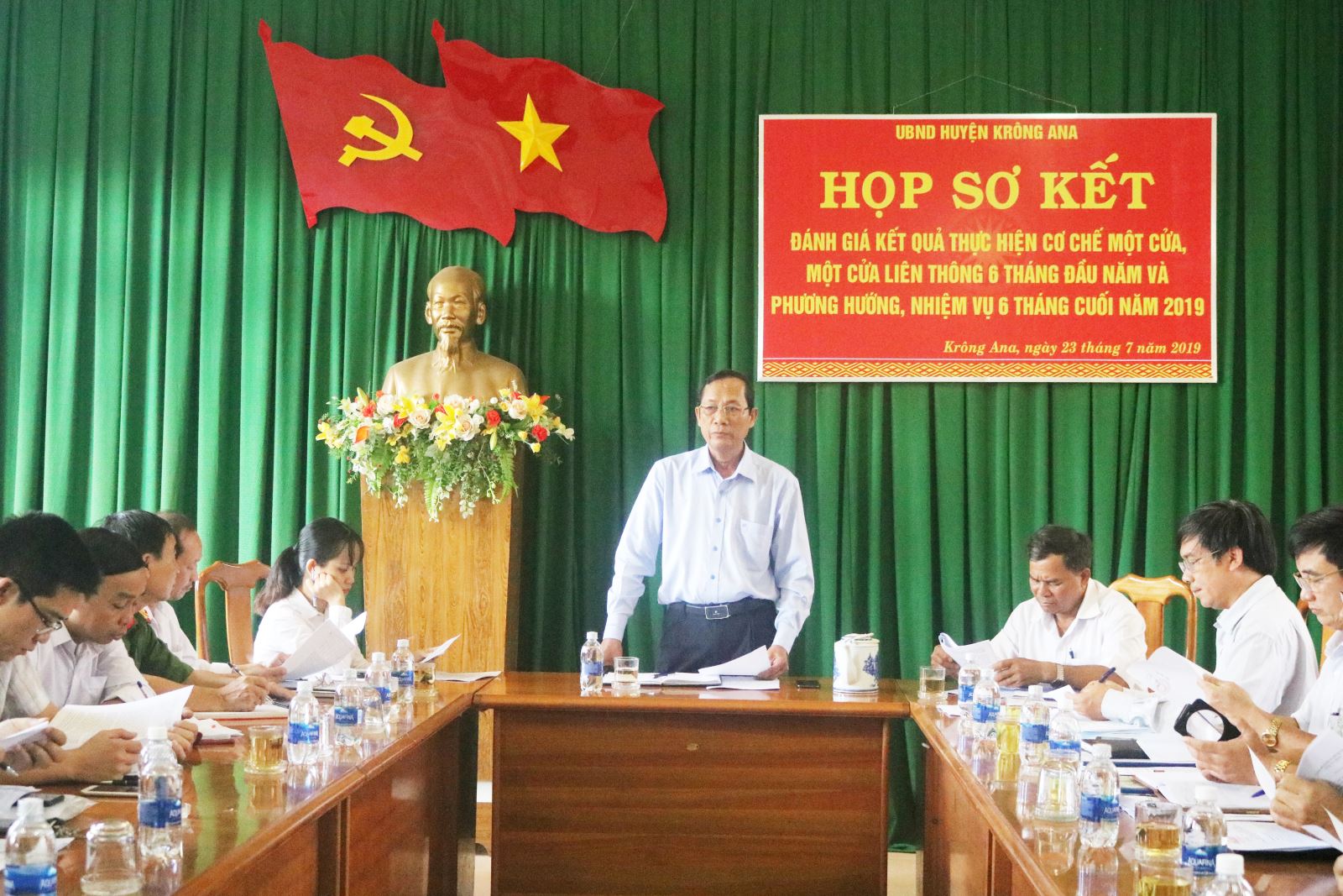 Họp sơ kết tình hình triển khai thực hiện cơ chế một cửa, một cửa liên thông trong giải quyết thủ tục hành chính 6 tháng đầu năm và phương hướng, nhiệm vụ 6 tháng cuối năm 2019