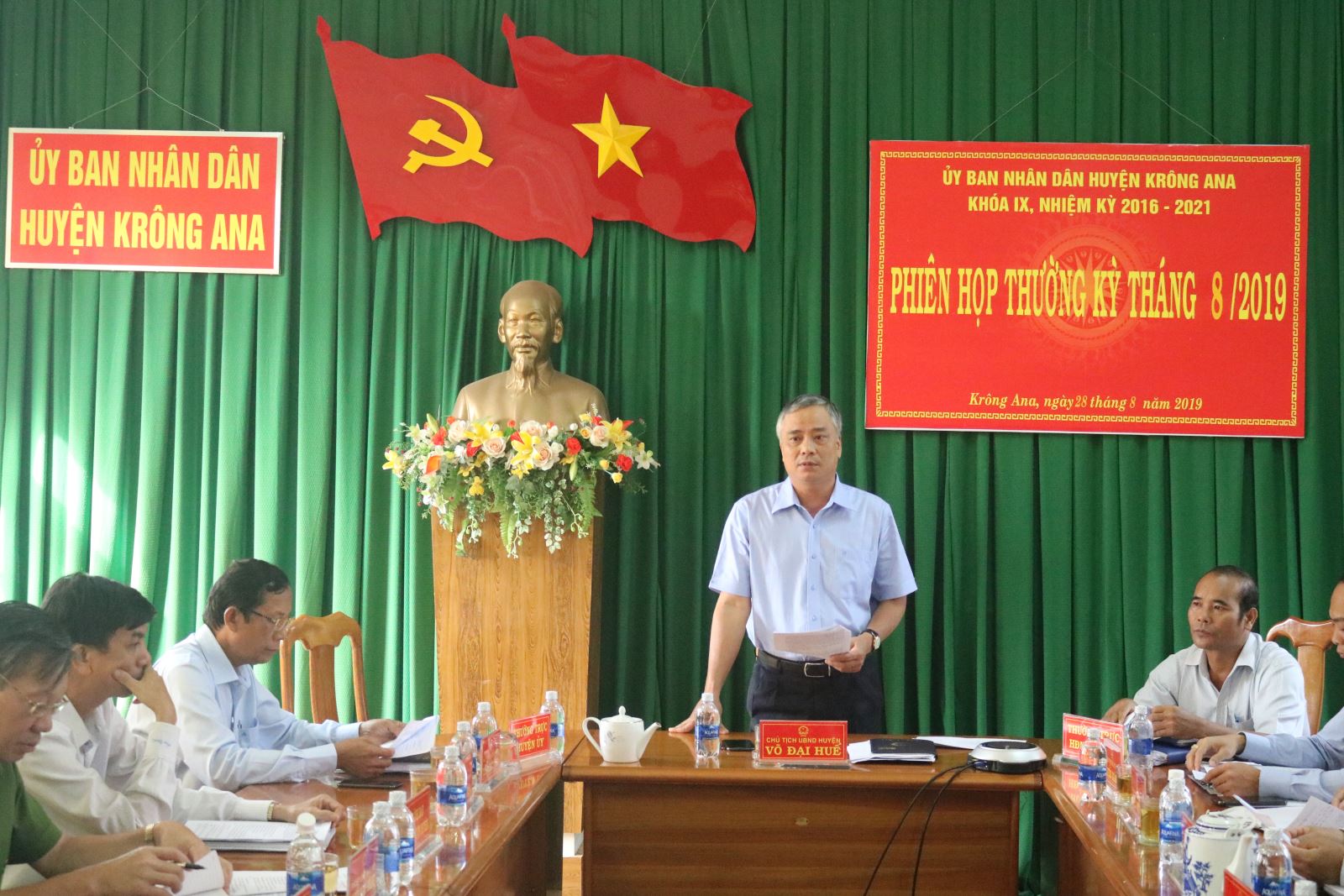 Phiên họp UBND huyện thường kỳ tháng 8/2019