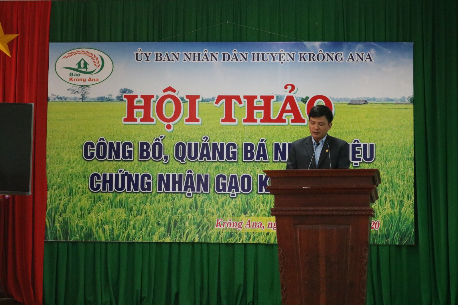 Hội thảo công bố, quảng bá nhãn hiệu chứng nhận “Gạo Krông Ana”