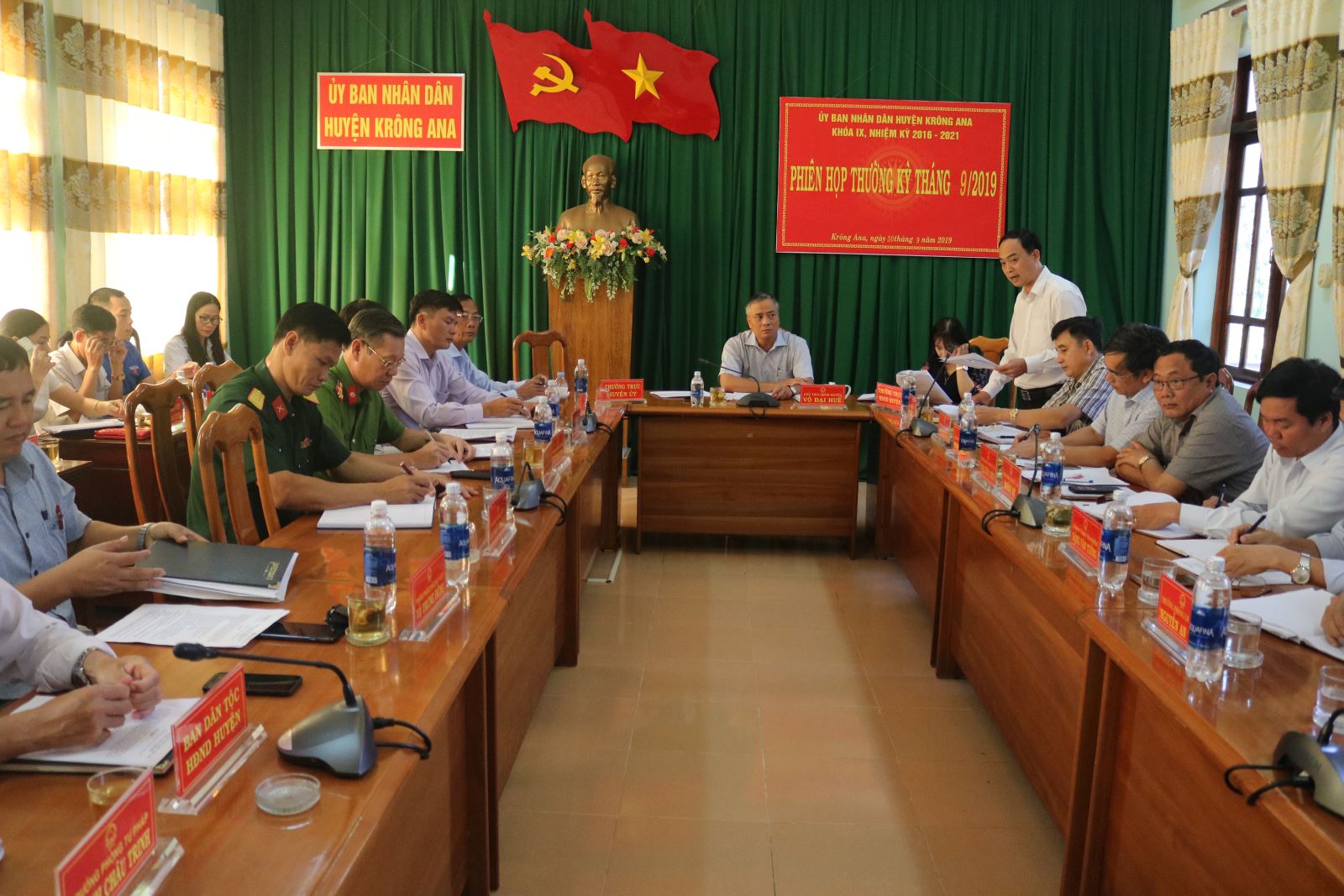 Phiên họp UBND huyện thường kỳ tháng 9/2019