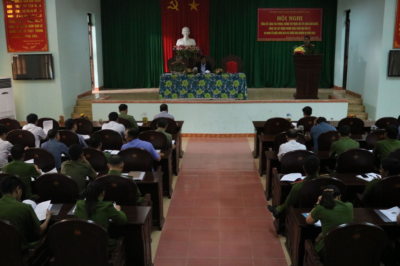 Huyện Krông Ana tổng kết công tác phòng chống tội phạm, ma túy, mua bán người, công tác xây dựng phong trào toàn dân bảo đảm an ninh Tổ quốc năm 2019 và triển khai kế hoạch năm 2020