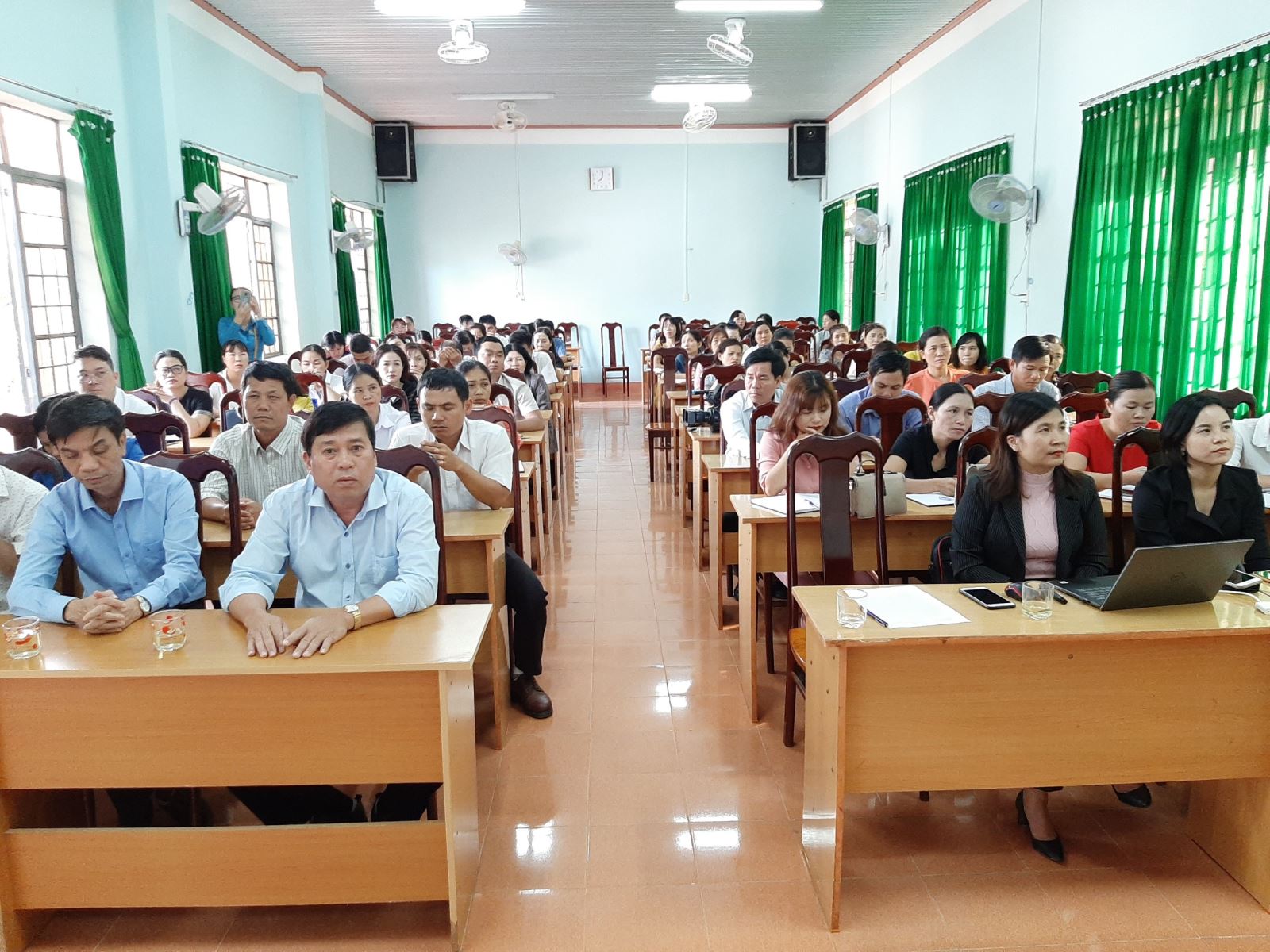 Lớp bồi dưỡng lý luận chính trị và nghiệp vụ công tác cho cán bộ công đoàn cơ sở năm 2020