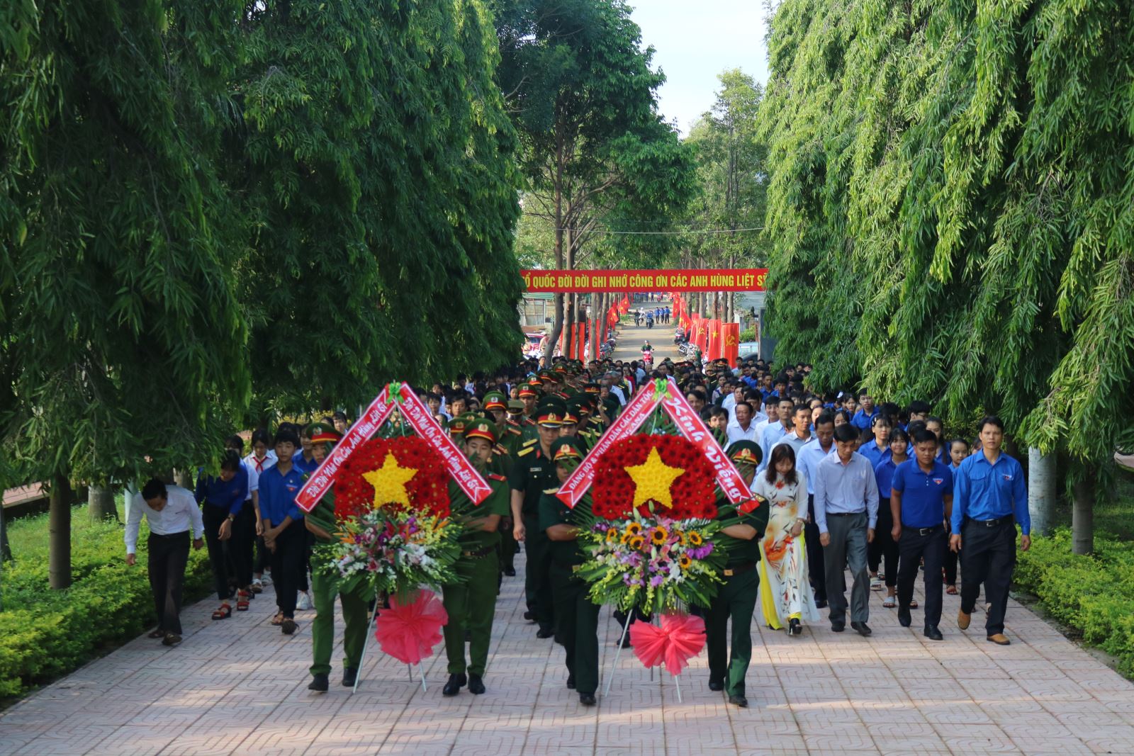 Lễ viếng Nghĩa trang liệt sỹ nhân kỷ niệm 73 năm Ngày thương binh liệt sỹ (27/7/1947-27/7/2020) 