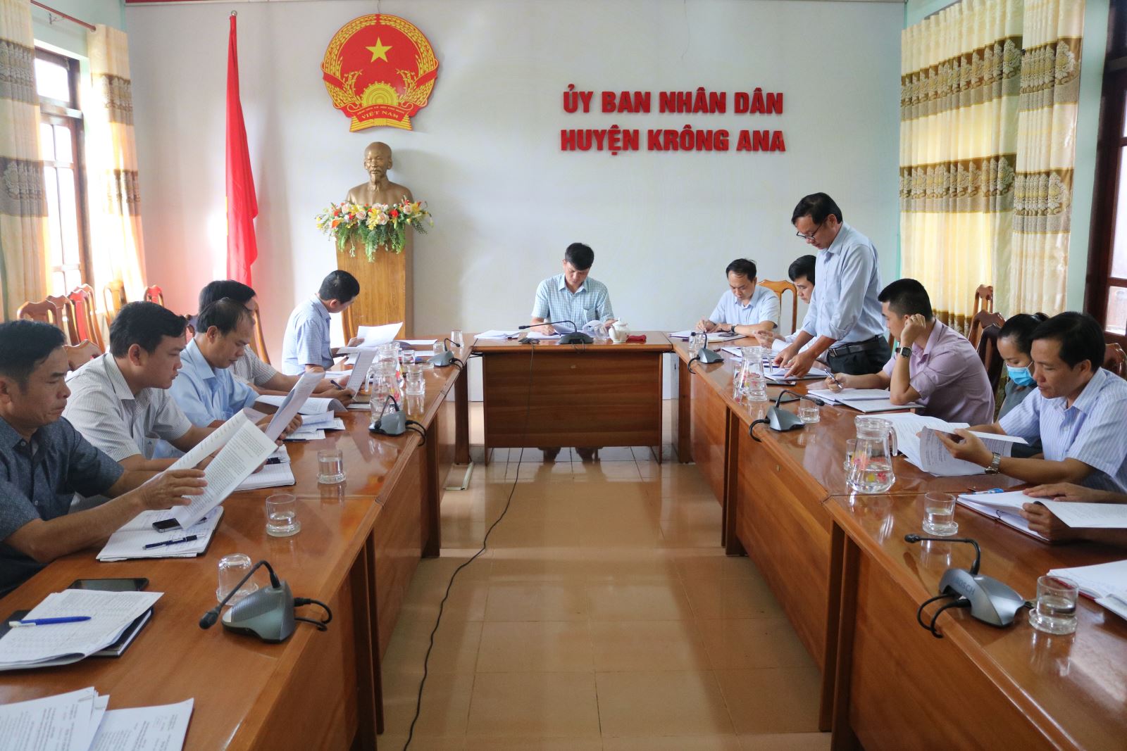 UBND huyện tổ chức họp đánh giá tình hình thực hiện công tác xây dựng cơ bản và giải ngân các nguồn vốn 7 tháng đầu năm 