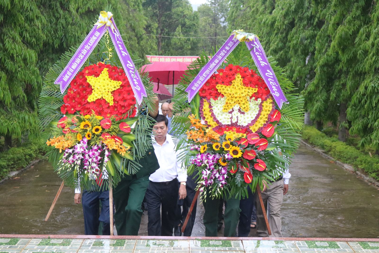 Lễ viếng Nghĩa trang Liệt sỹ nhân dịp Đại hội đại biểu UBMTTQ Việt Nam huyện Krông Ana lần thứ IX, nhiệm kỳ 2019 - 2024