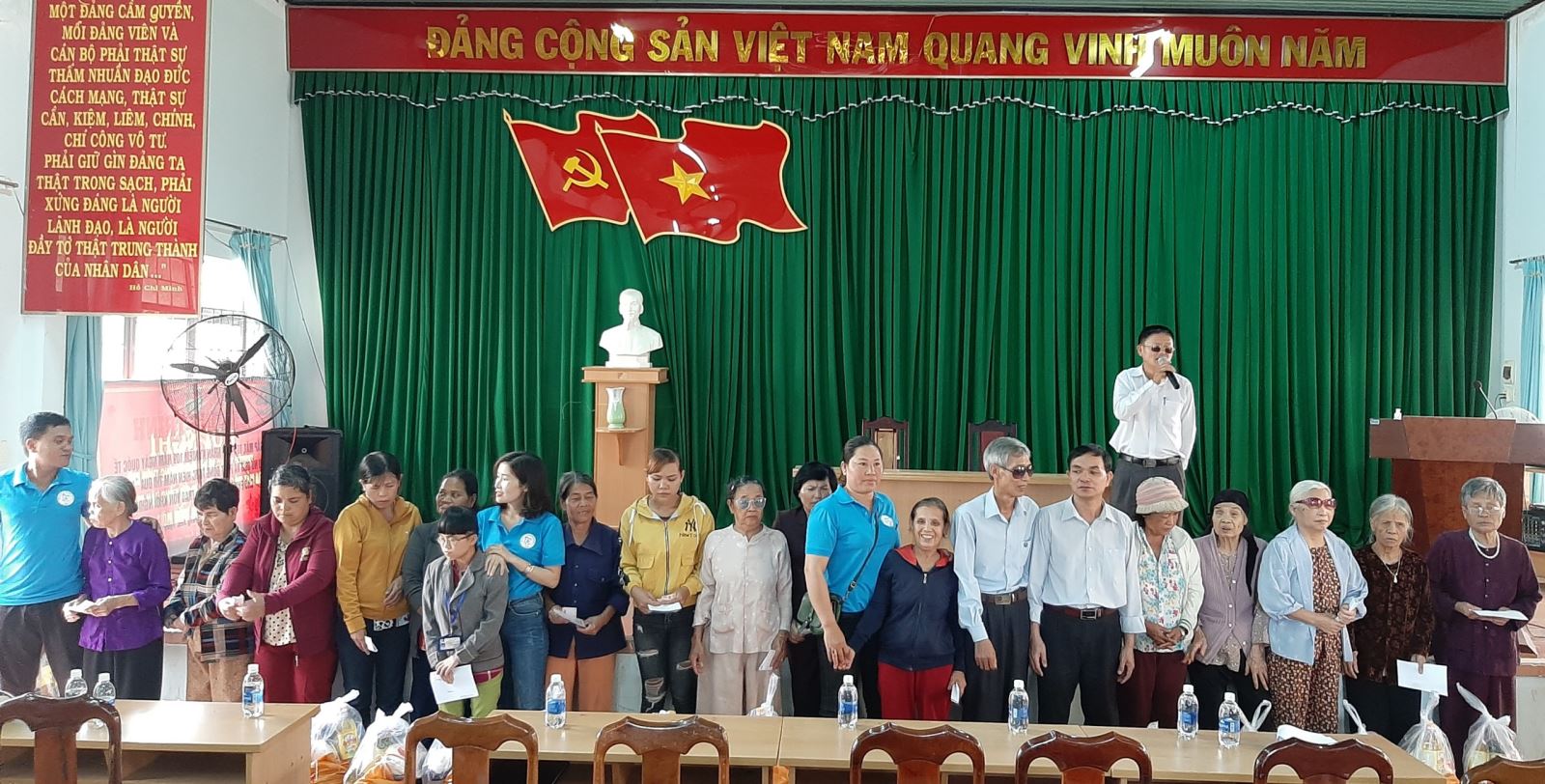 Hội Người mù huyện Krông Ana tổ chức tọa đàm cho các hội viên nữ nhân kỷ niệm 90 năm Ngày thành lập Hội LHPN Việt Nam (20/10/1930 - 20/10/2020)