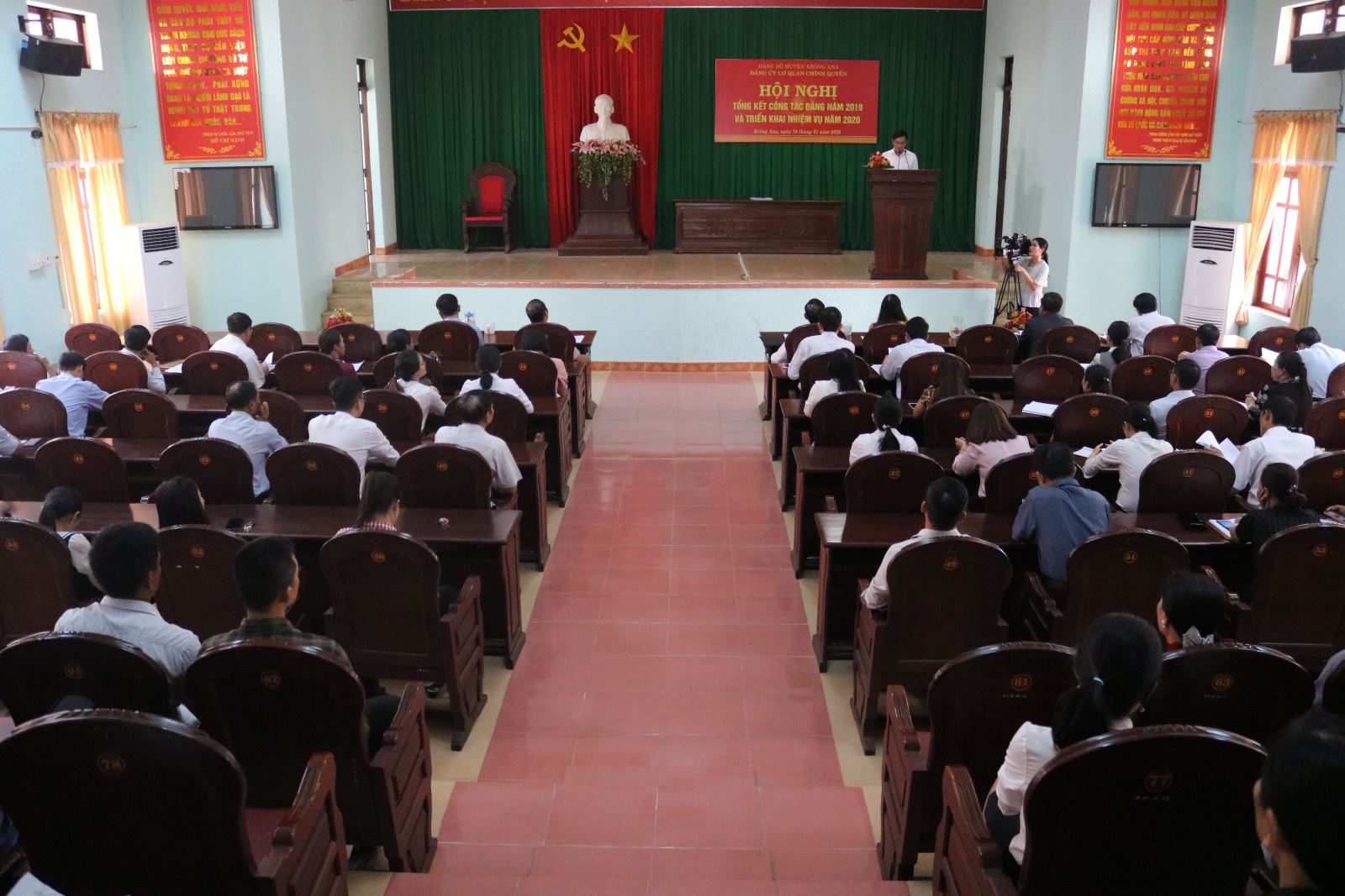   ĐẢNG ỦY CƠ QUAN CHÍNH QUYỀN HUYỆN TỔNG KẾT CÔNG TÁC ĐẢNG NĂM 2019 VÀ TRIỂN KHAI NHIỆM VỤ NĂM 2020