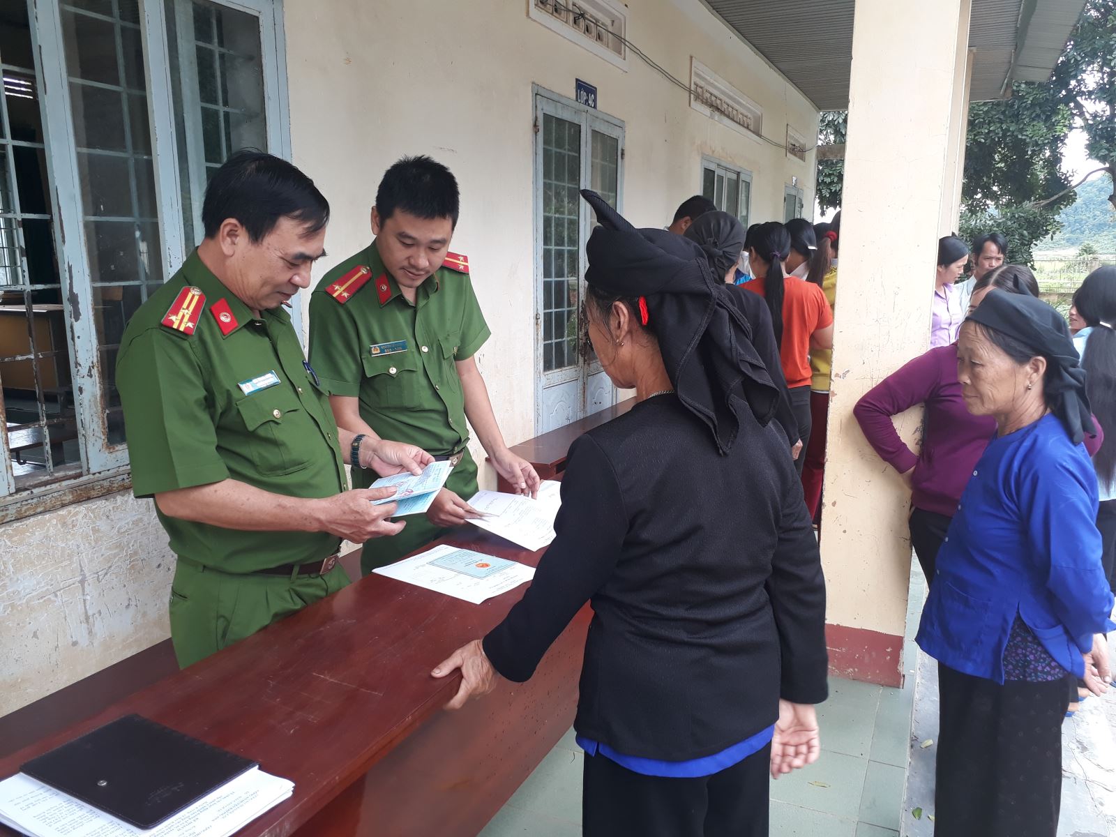 Công an huyện Krông ana: lấy sự hài lòng của nhân dân làm thước đo hiệu quả công việc