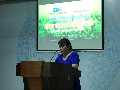 Chương trình trao Bếp đun cải tiến của Trung ương Hội LHPN Việt Nam