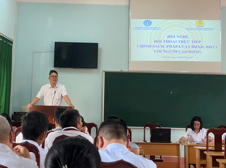 LĐLĐ huyện tổ chức Hội nghị đối thoại trực tiếp chính sách BHXH, BHYT với cán bộ, đoàn viên, người lao động