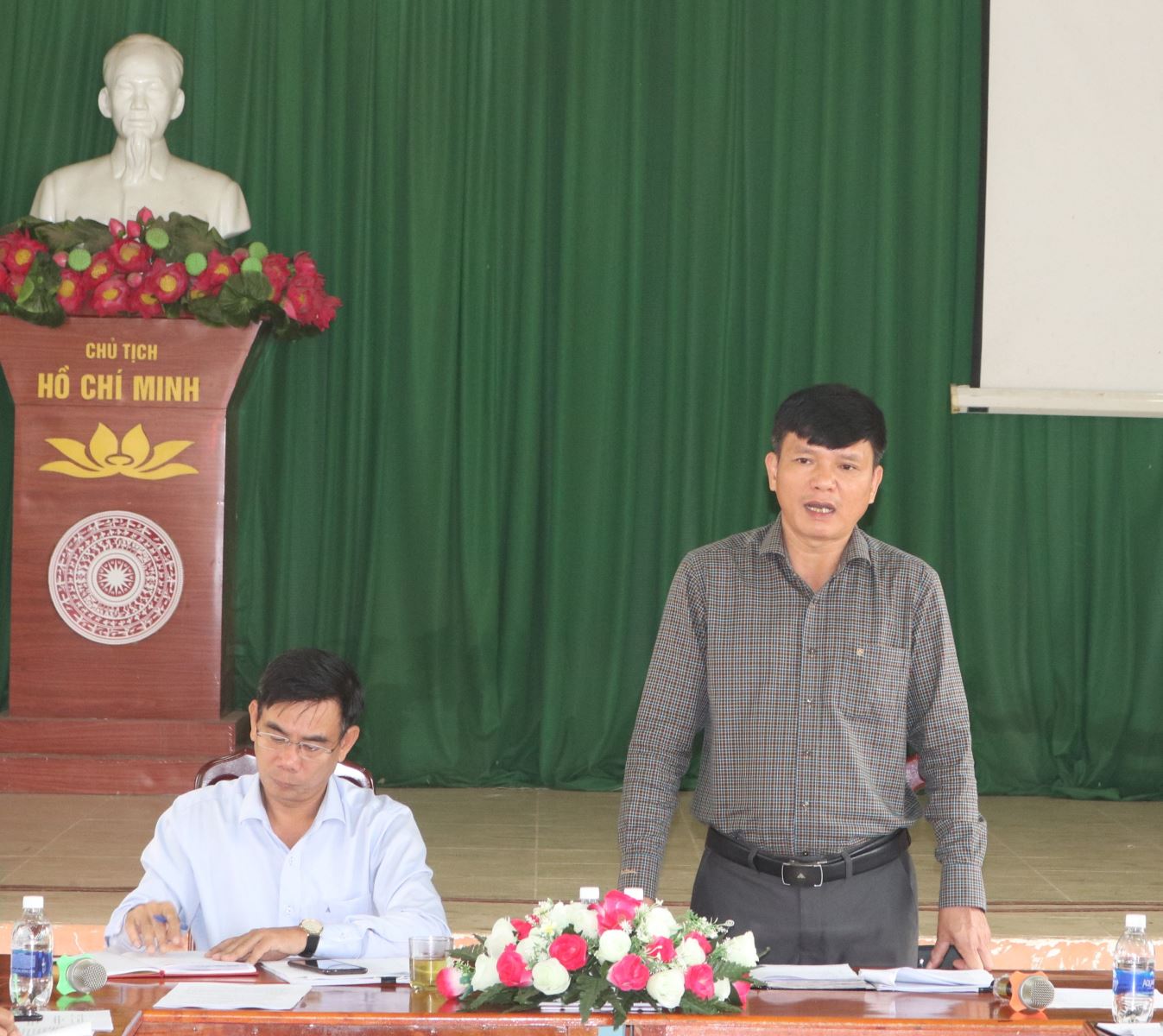 Thẩm tra, đánh giá thực tế kết quả thực hiện xây dựng nông thôn mới xã Ea Na đạt chuẩn nông thôn mới 2022