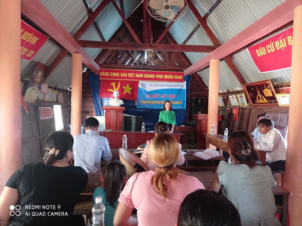 Hội Liên hiệp Phụ nữ xã Ea Na ra mắt mô hình thay đổi nếp nghĩ cách làm “Hộ gia đình phụ nữ DTTS tại chỗ chăn nuôi Dê” tại buôn Drai