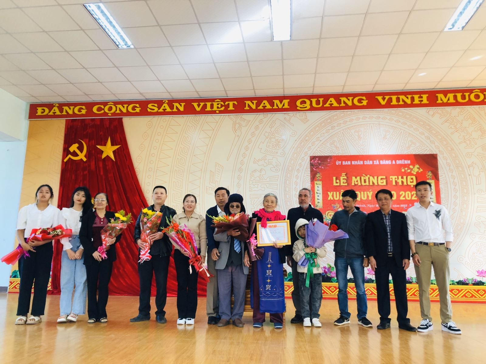 UBND Xã Băng A Drênh tổ chức  Lễ Mừng thọ nhân dịp xuân Qúy Mão 2023