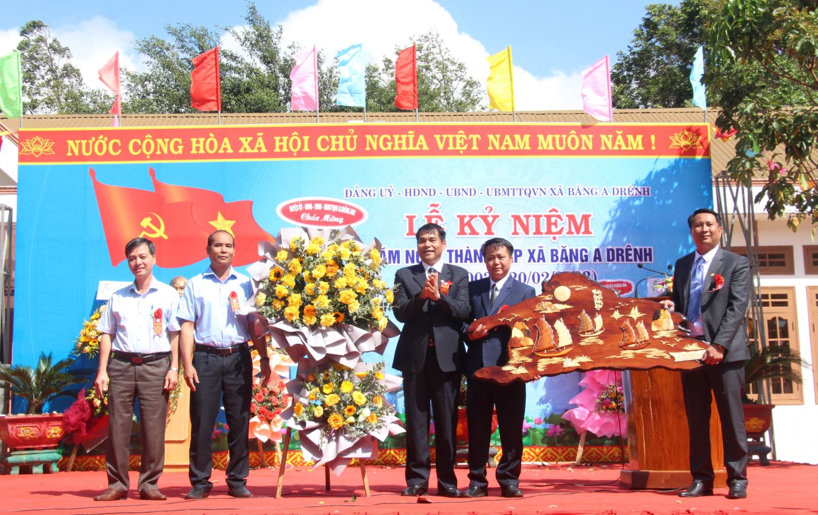 Xã Băng A Drênh kỷ niệm 20 năm ngày thành lập