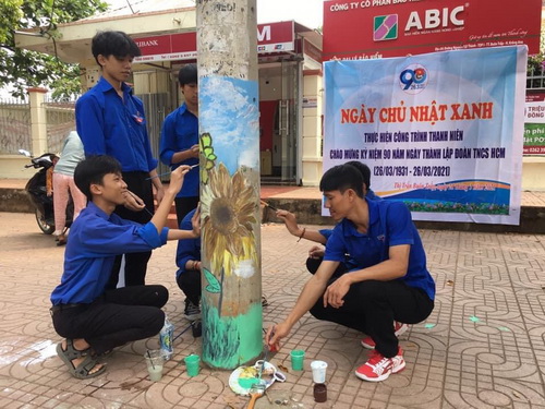 ĐOÀN THANH NIÊN CỘNG SẢN HỒ CHÍ MINH THỊ TRẤN BUÔN TRẤP TƯNG BỪNG “NGÀY CHỦ NHẬT XANH”