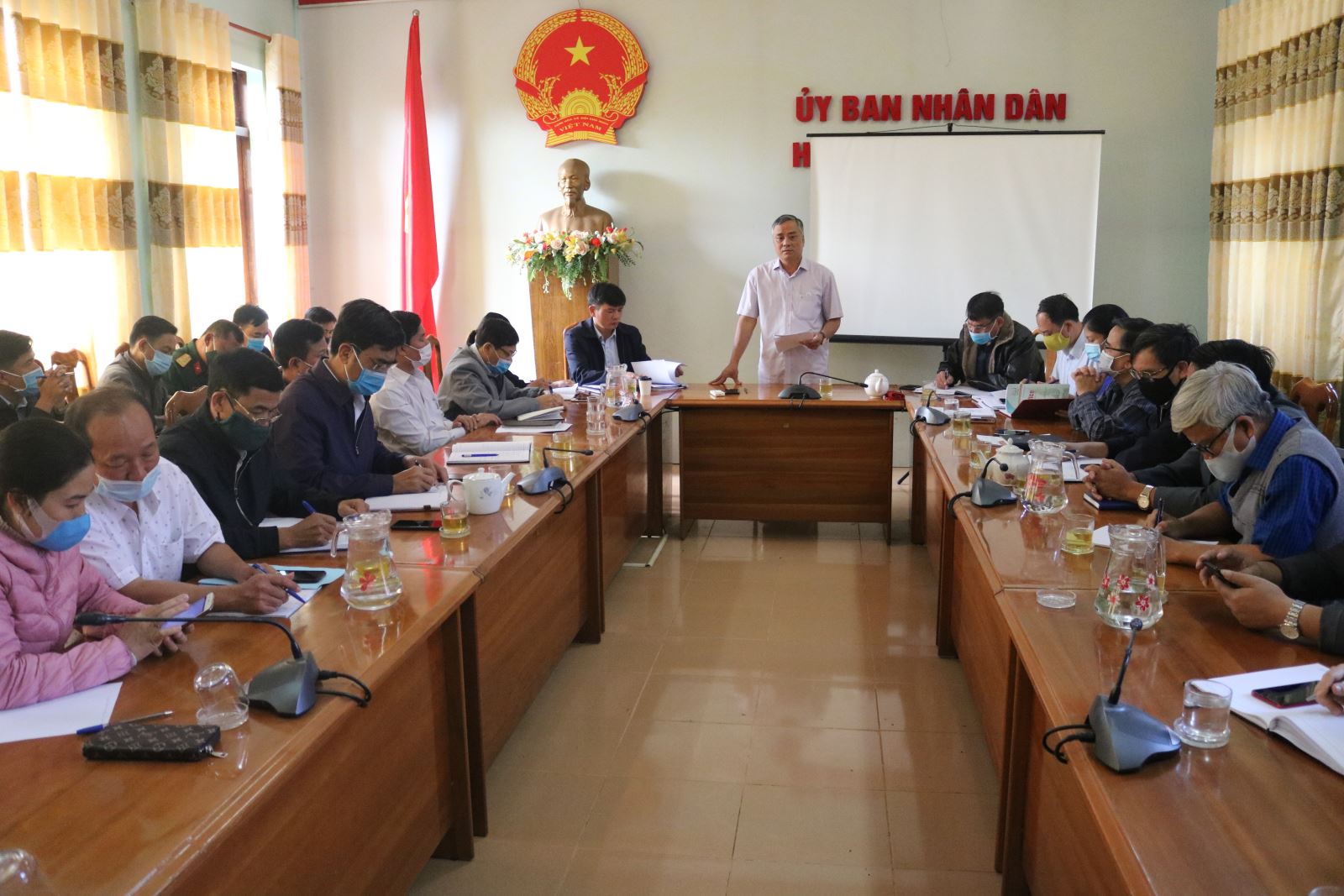 UBND huyện Krông Ana Họp Ban chỉ đạo triển khai phương án ứng phó dịch Covid - 19