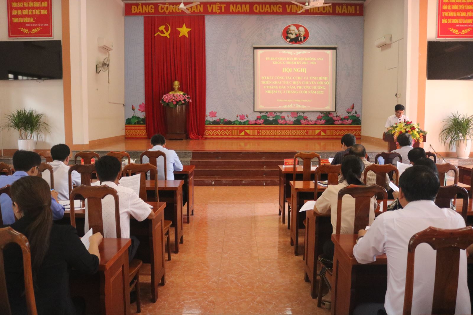 Hội nghị sơ kết công tác CCHC và tình hình triển khai thực hiện Chuyển đổi số tháng 9, phương hướng nhiệm vụ 3 tháng cuối năm 2022