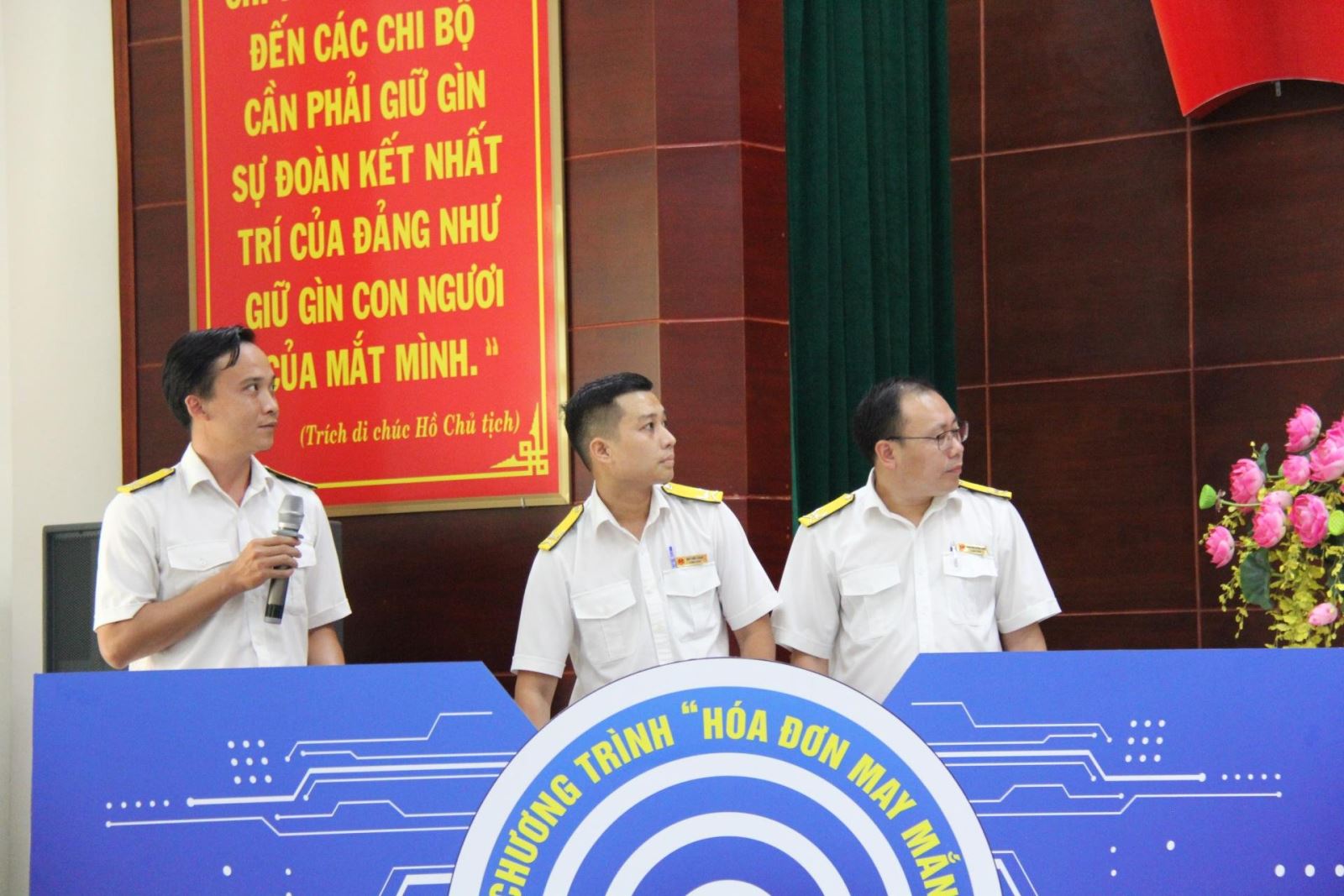 Quay thưởng Chương trình “Hóa đơn may mắn”