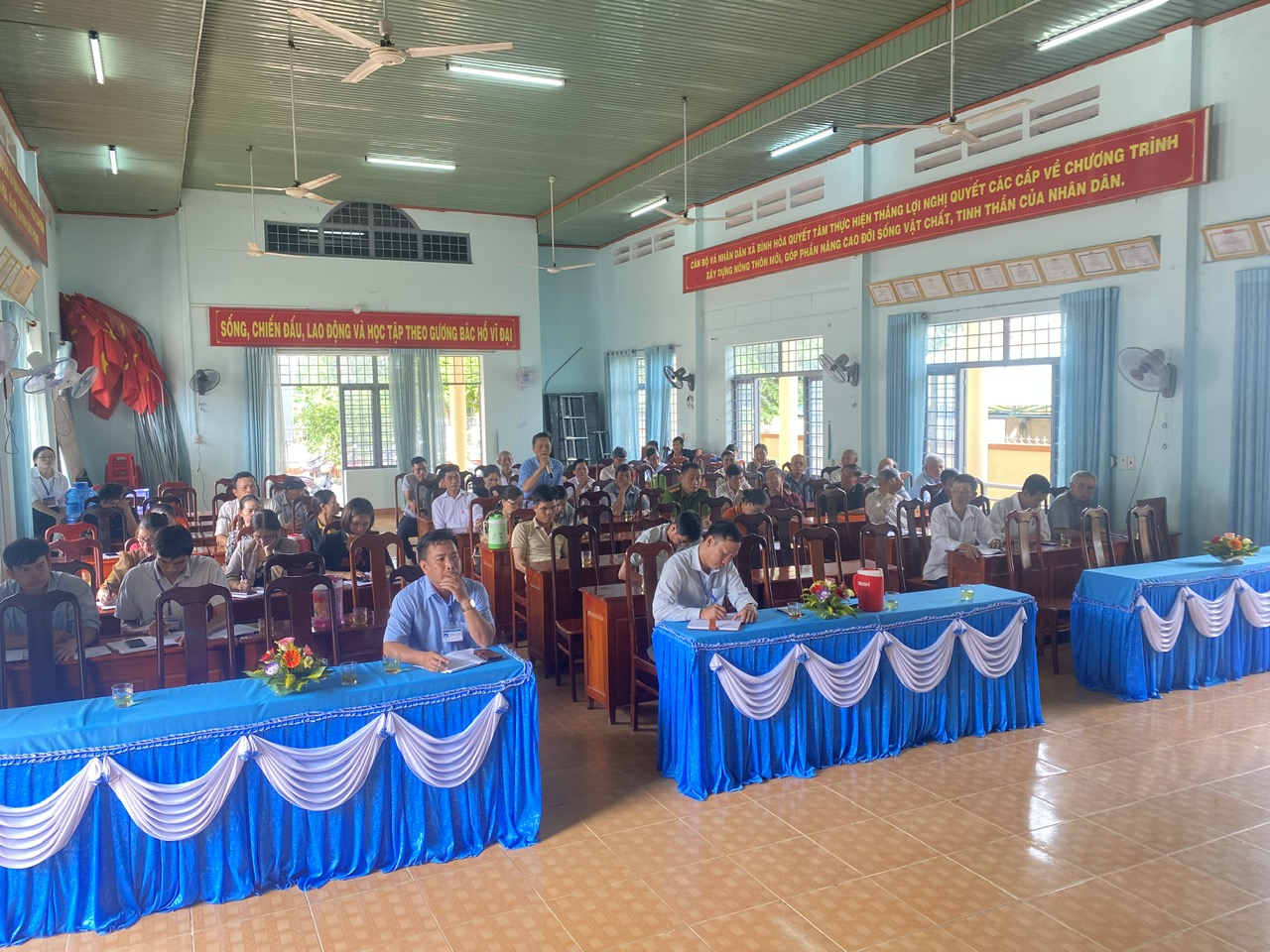 Tiếp xúc cử tri sau kỳ họp thứ Sáu HĐND huyện khóa X và HĐND xã Bình Hòa khóa IX, nhiệm kỳ 2021 – 2026