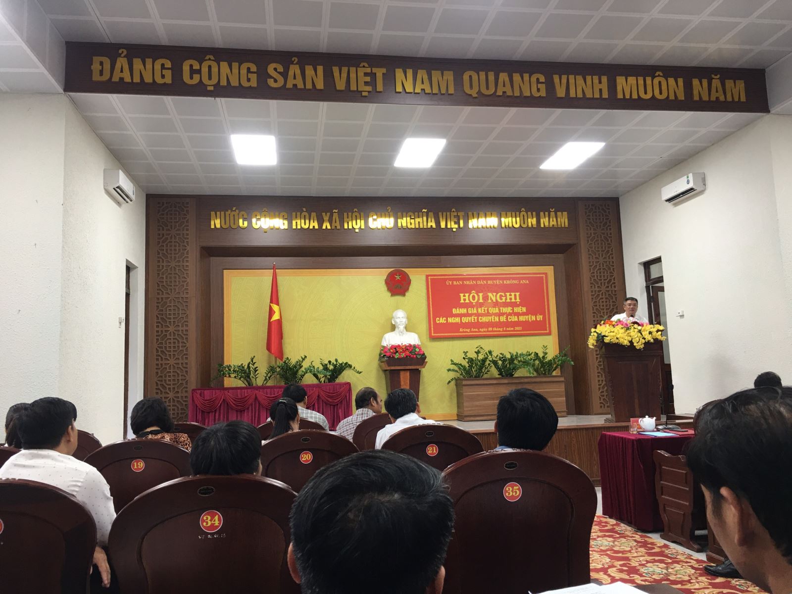 Hội nghị đánh giá kết quả thực hiện các Nghị quyết chuyên đề của Huyện ủy