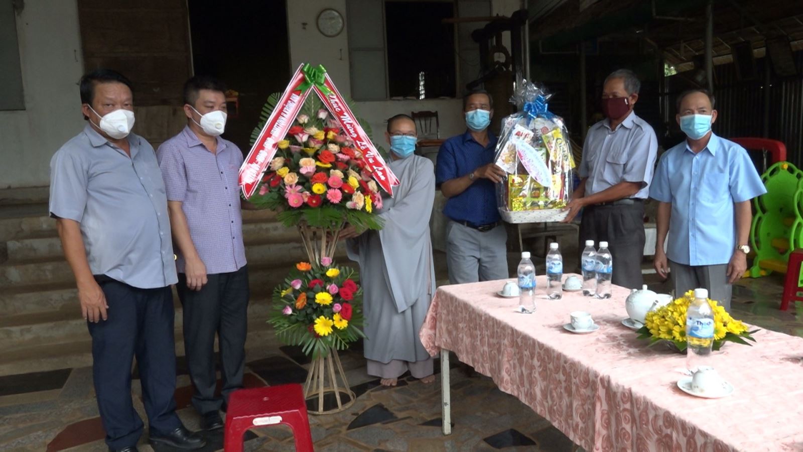 Thăm chúc mừng các cơ sở phật giáo nhân dịp lễ vu lan báo hiếu năm 2021