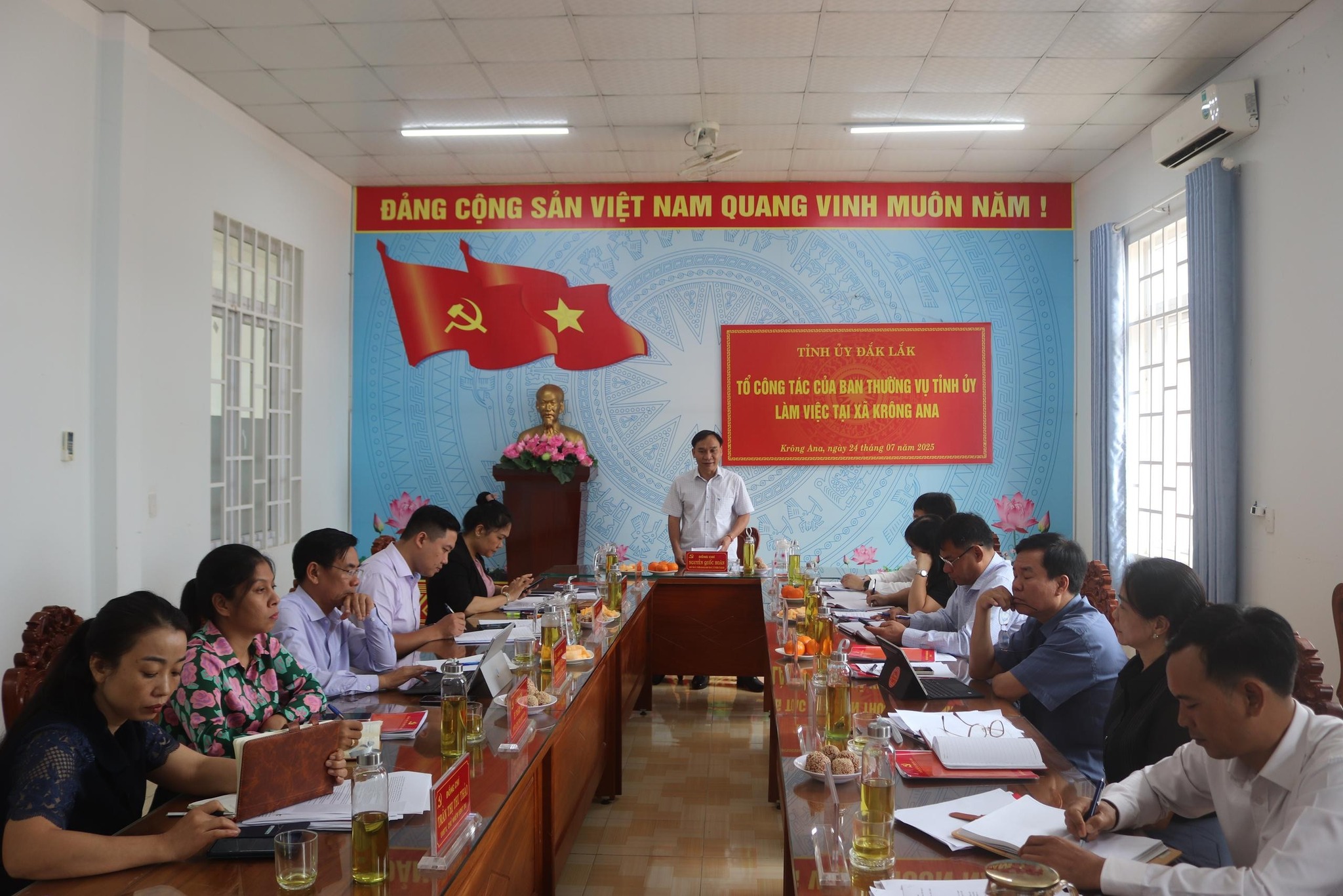 Tổ Công tác của Ban Thường vụ Tỉnh ủy làm việc tại xã Krông Ana