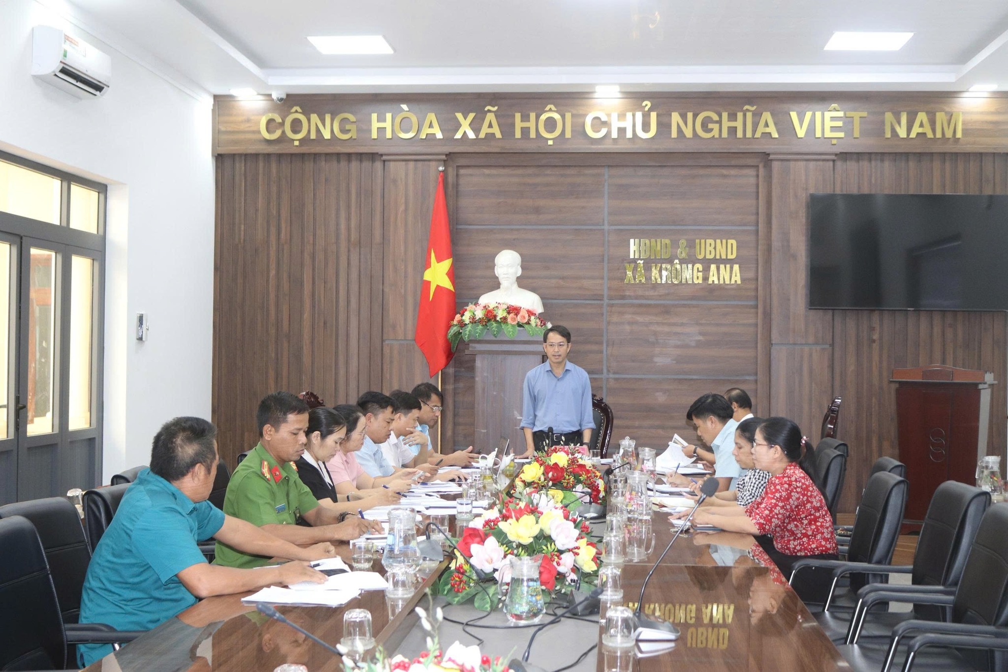 Họp Ban Chỉ đạo xóa nhà tạm, nhà dột nát trên địa bàn xã.