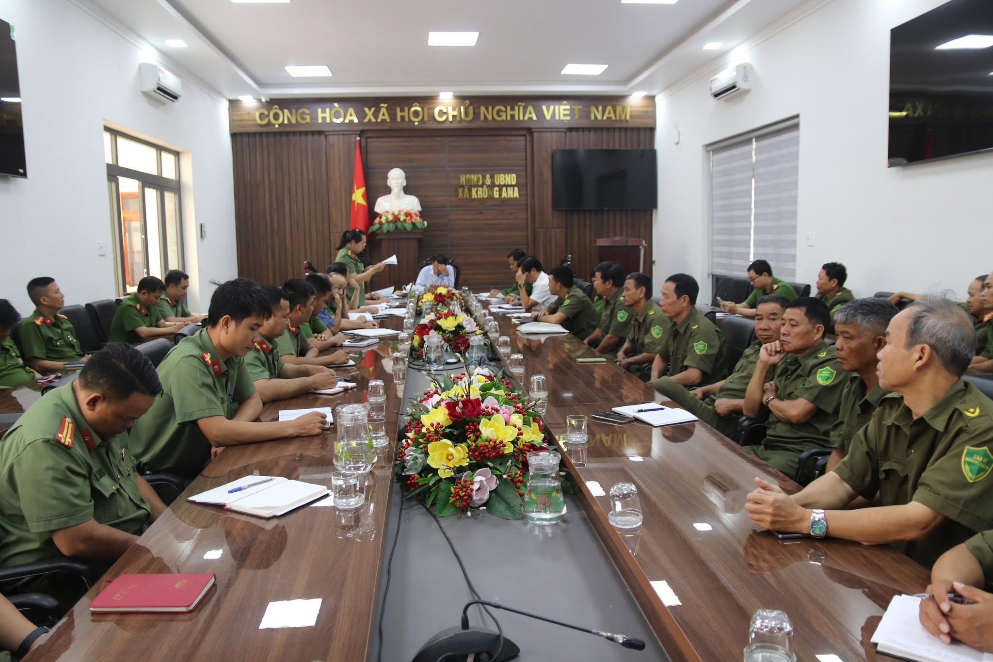Tiểu ban An ninh trật tự và Y tế triển khai các nhiệm vụ đảm bảo an ninh, trật tự và công tác y tế phục vụ cuộc bầu cử