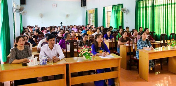 Hiệu quả từ công tác phối hợp  giữa ngân hàng chính sách xã hội với hội LHPN huyện