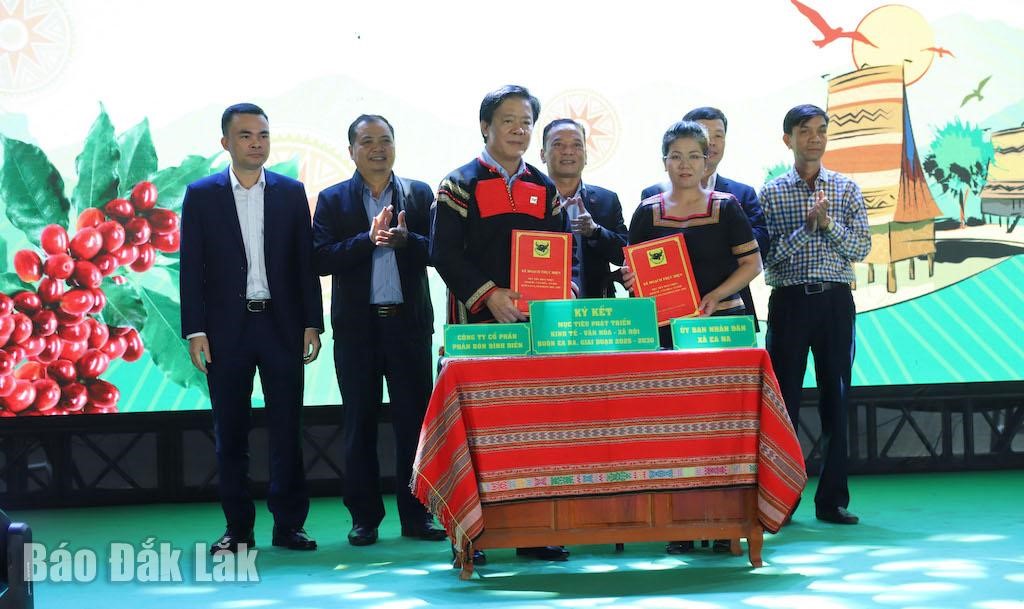 Tổng kết 20 năm kết nghĩa giữa Công ty Cổ phần Phân bón Bình Điền và buôn Ea Na